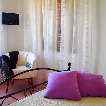 Aparthotel Quiete 2*